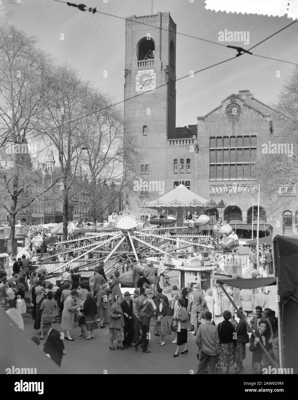National Day; fair on Beursplein Amsterdam Annotation: The exhibition of architect H. P. Berlage was built between 1898 and 1903 Date: May 5, 1956 Location: Amsterdam, Noord-Holland Keywords: trade fairs, carnivals Stock Photo
