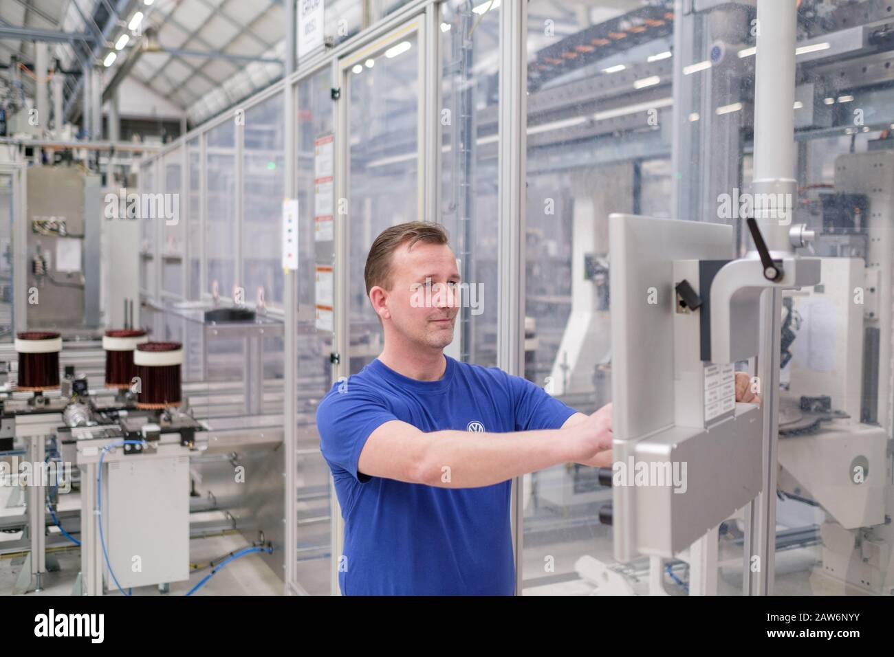 Brunswick, Germany. 24th Jan, 2020. Mike Gleiss, electronics engineer