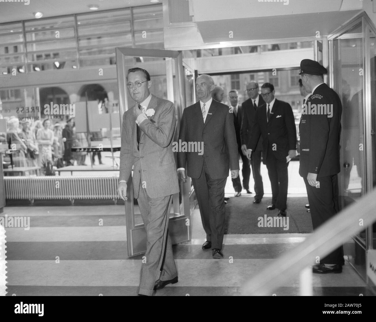 Prince Bernhard opens new building with American Express Date: May 2, 1961 Keywords: buildings, openings Person Name: American Express, Bernhard, prince Stock Photo