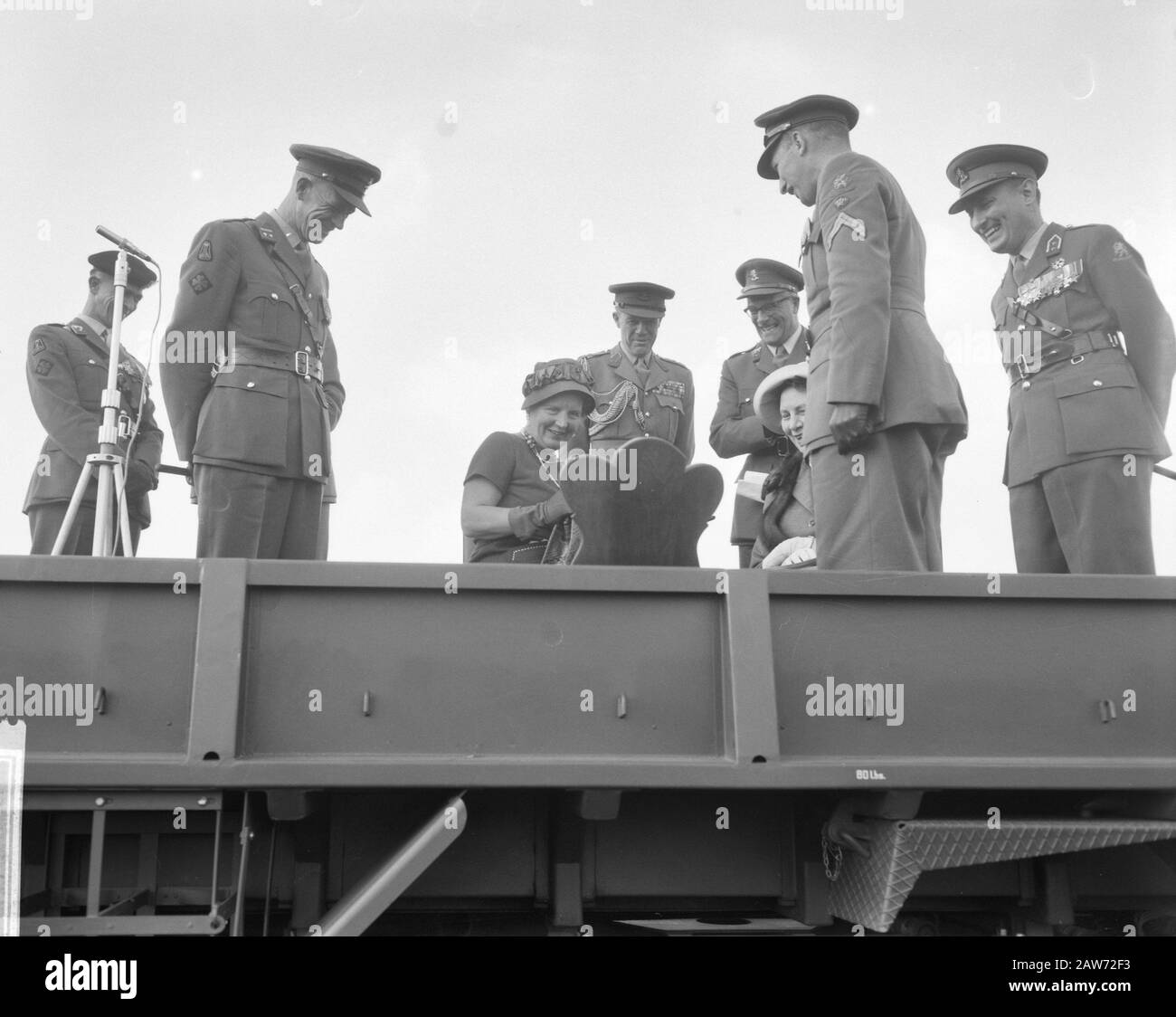 Queen Juliana and Prince Bernhard visited 4th Division of the Royal Army Date: September 27, 1961 Keywords: royal visits, military, army units Person Name: Juliana (queen Netherlands ) Stock Photo