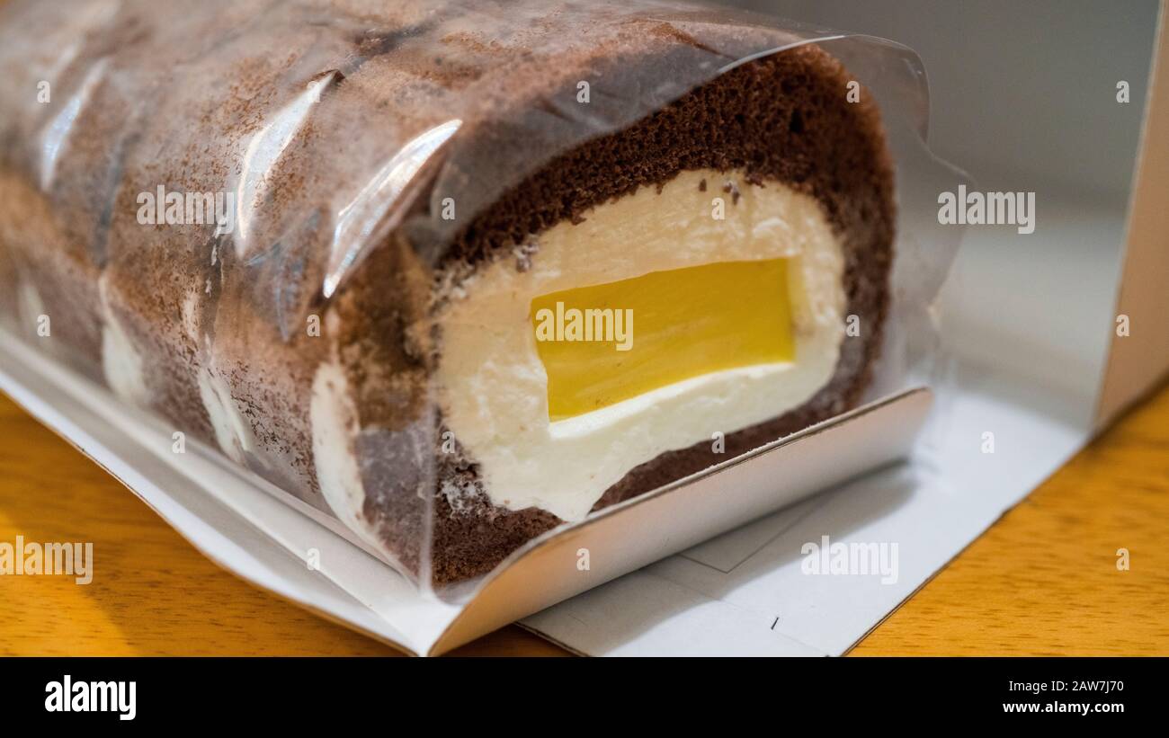Cinnamon Roll Cake - Liv for Cake