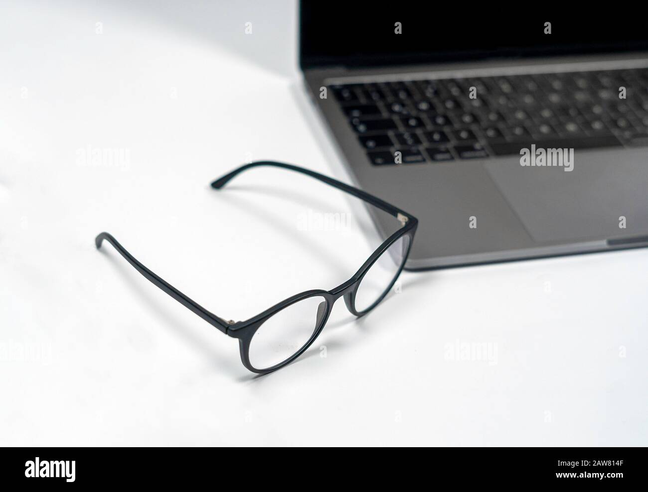 protective eyewear for computer screens