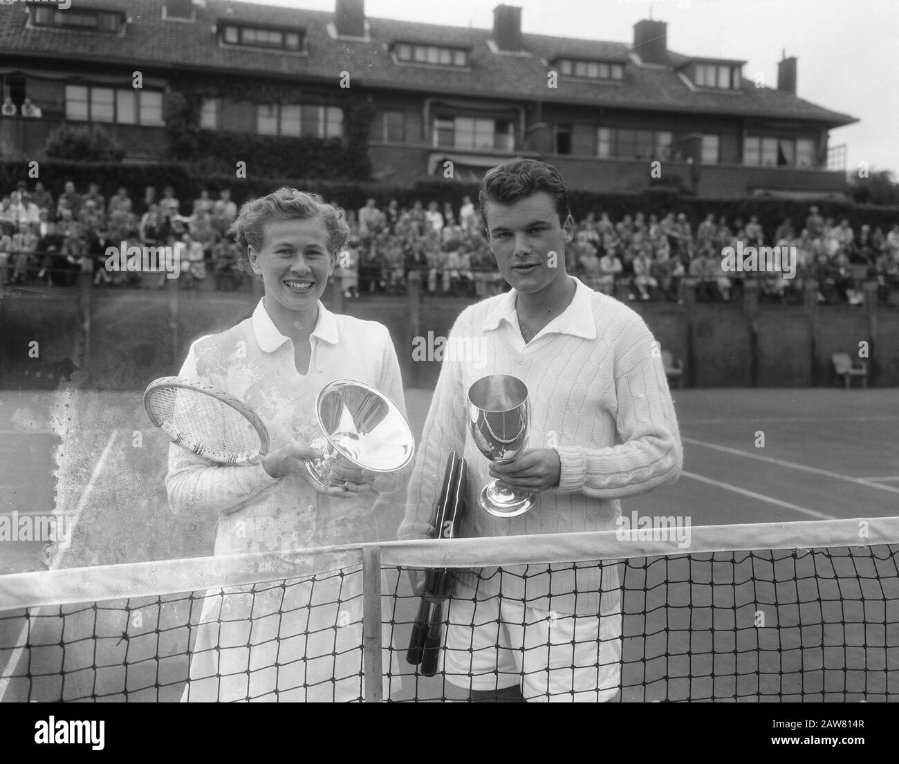 Dutch tennis championships Hague, champion women Ms. Roos, single game  Date: August 22, 1954 Location: The Hague, South Holland Keywords: GAME,  champion, tennis championships Person Name : Rose Stock Photo - Alamy