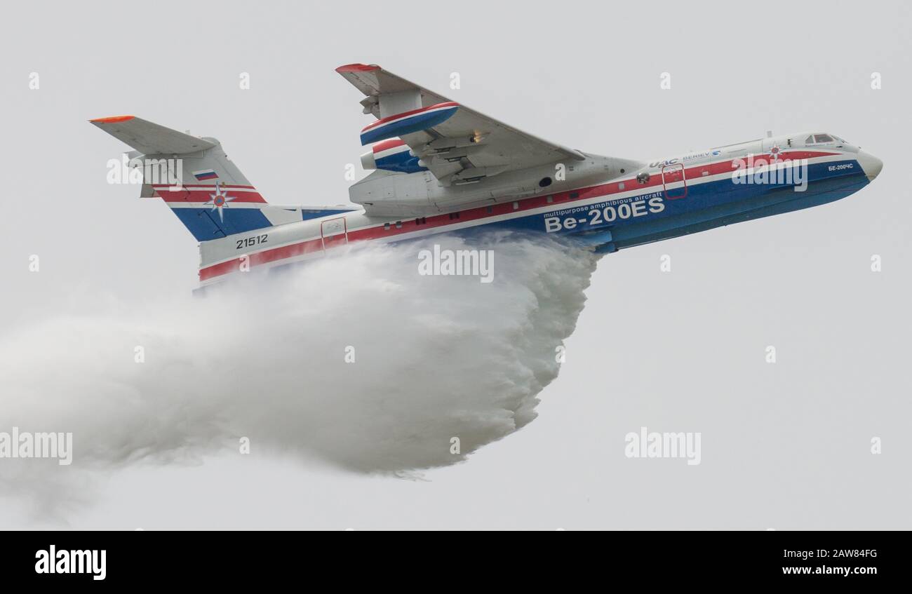 Beriev Be-200, the modern Russian water bomber - Blog Before