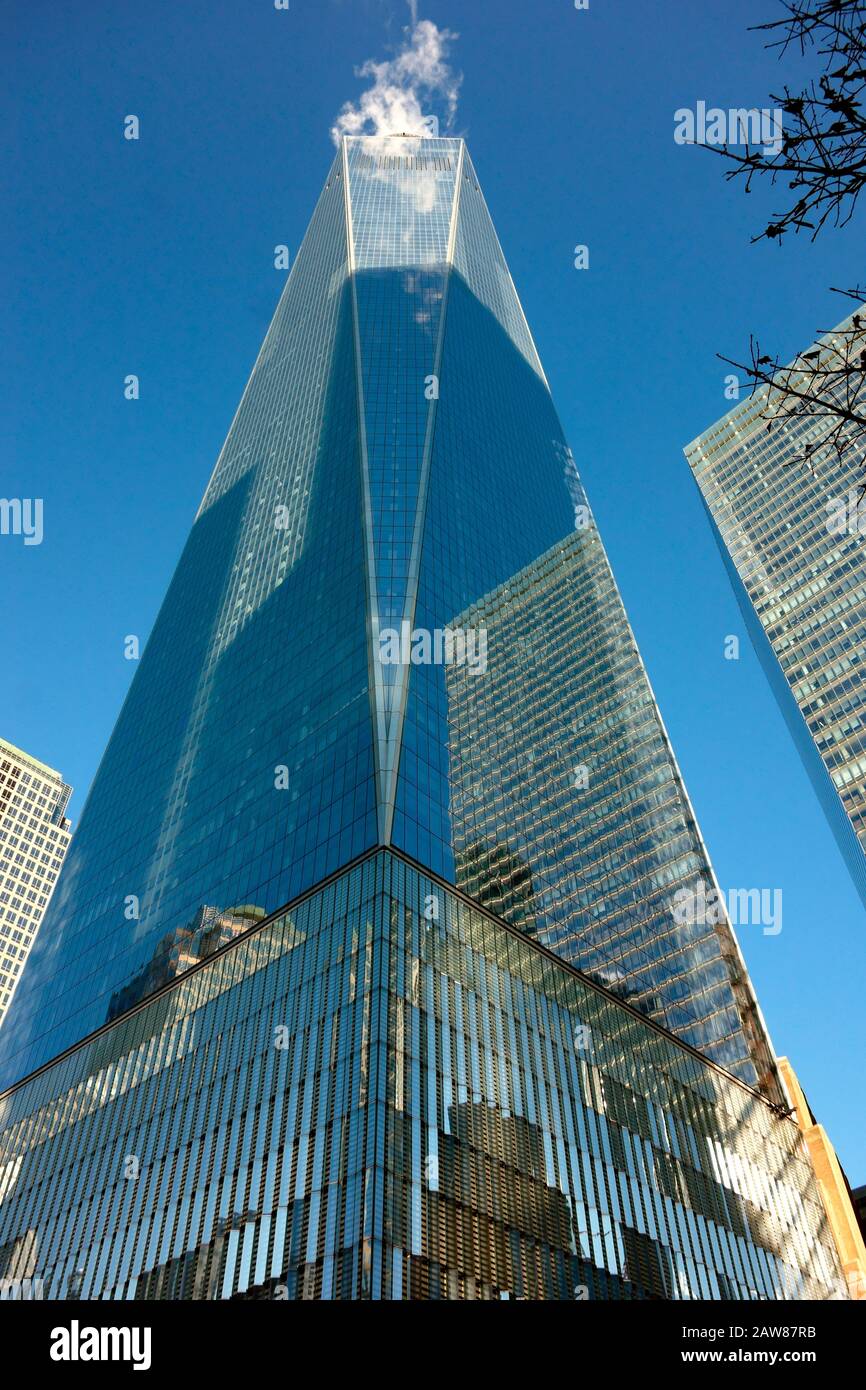 One world trade centre highest building hi-res stock photography and ...