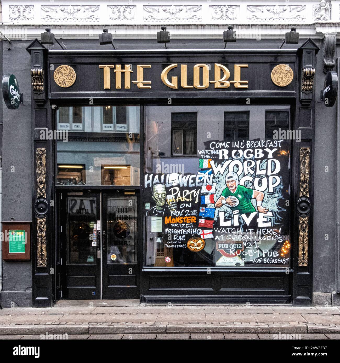 The Globe Irish Pub exterior In Nørregade 43-45, Copenhagen, Denmark Stock Photo