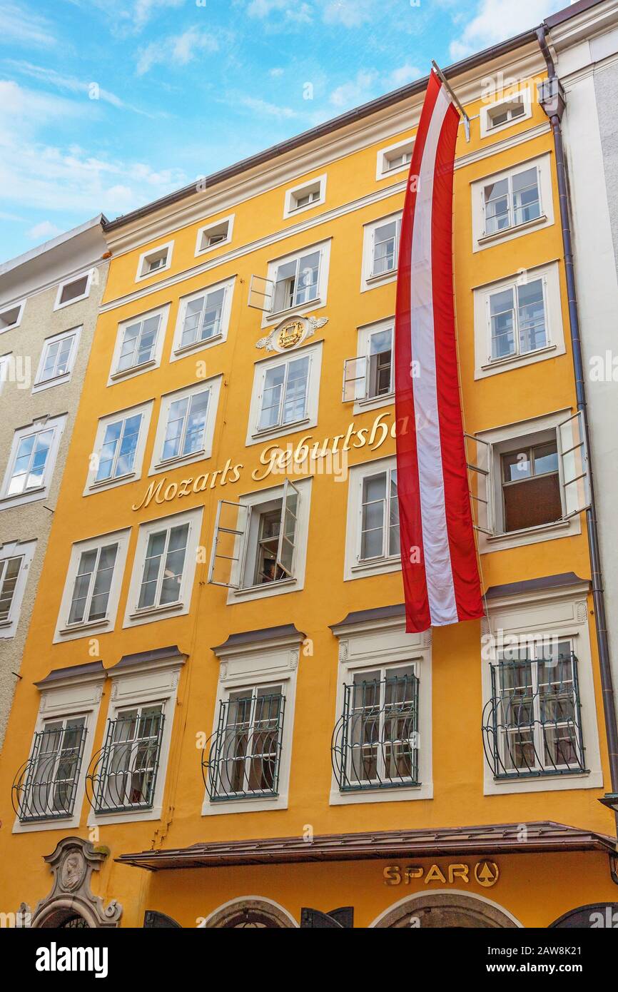 Mozarts birthplace visit hi-res stock photography and images - Alamy