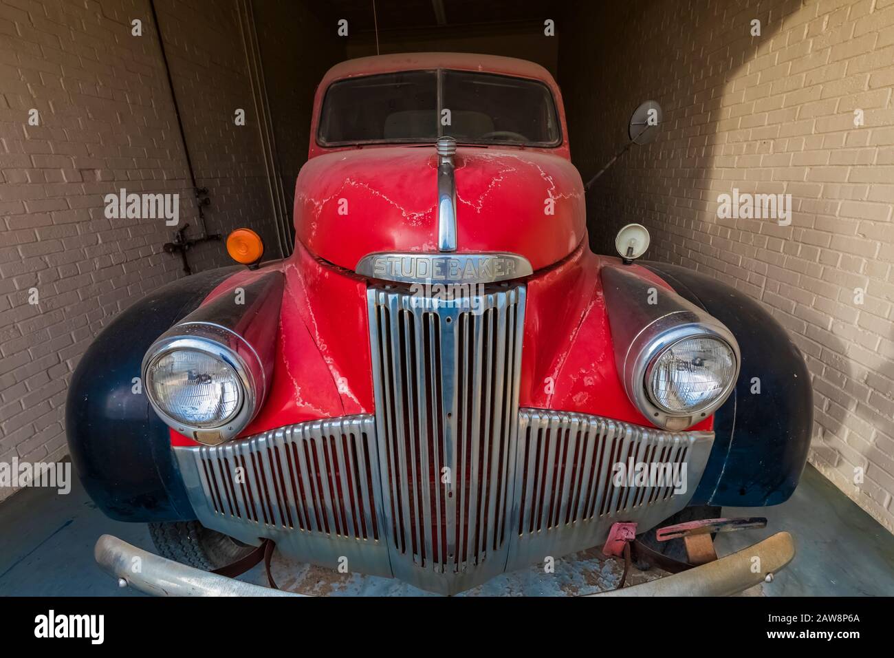 Old red Studebaker pickup at art deco Tower Station and U-Drop Inn along Route 66 in Shamrock, Texas, USA [No property release; available for editoria Stock Photo