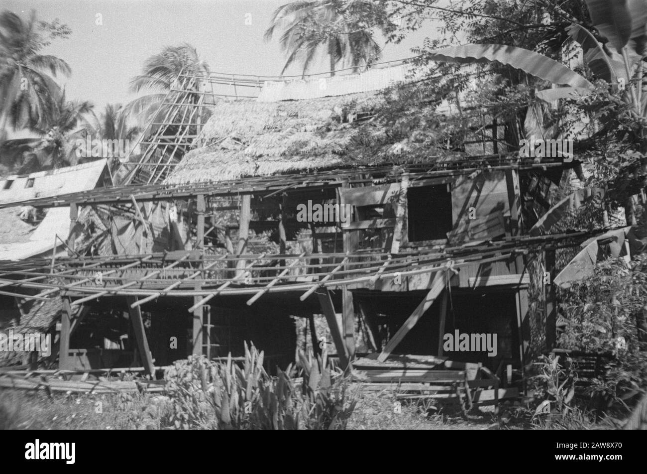 Destruction TRI, action description Padang Padang 20-7-1947. Also in kp. Ampang fourth Republican destructiveness rampant. Date: July 20, 1947 Location: Indonesia, Dutch East Indies, Sumatra Stock Photo