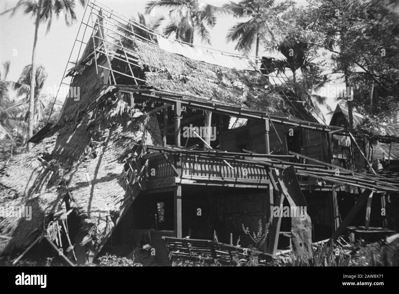 Destruction TRI, action Padang  Also in Kampong Ampang fourth Republican destructiveness supreme Date: July 20, 1947 Location: Indonesia, Dutch East Indies, Sumatra Stock Photo