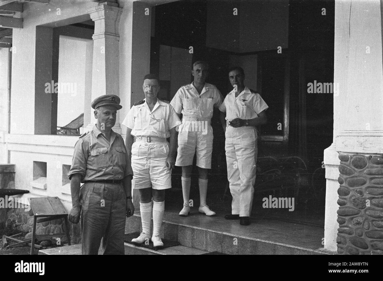 General Inspection Tour H.J. Kruls by Indonesia  [Makassar] [General Kruls poses with three naval officers. Left a naval captain] Date: May 1947 Location: Indonesia Dutch East Indies Stock Photo