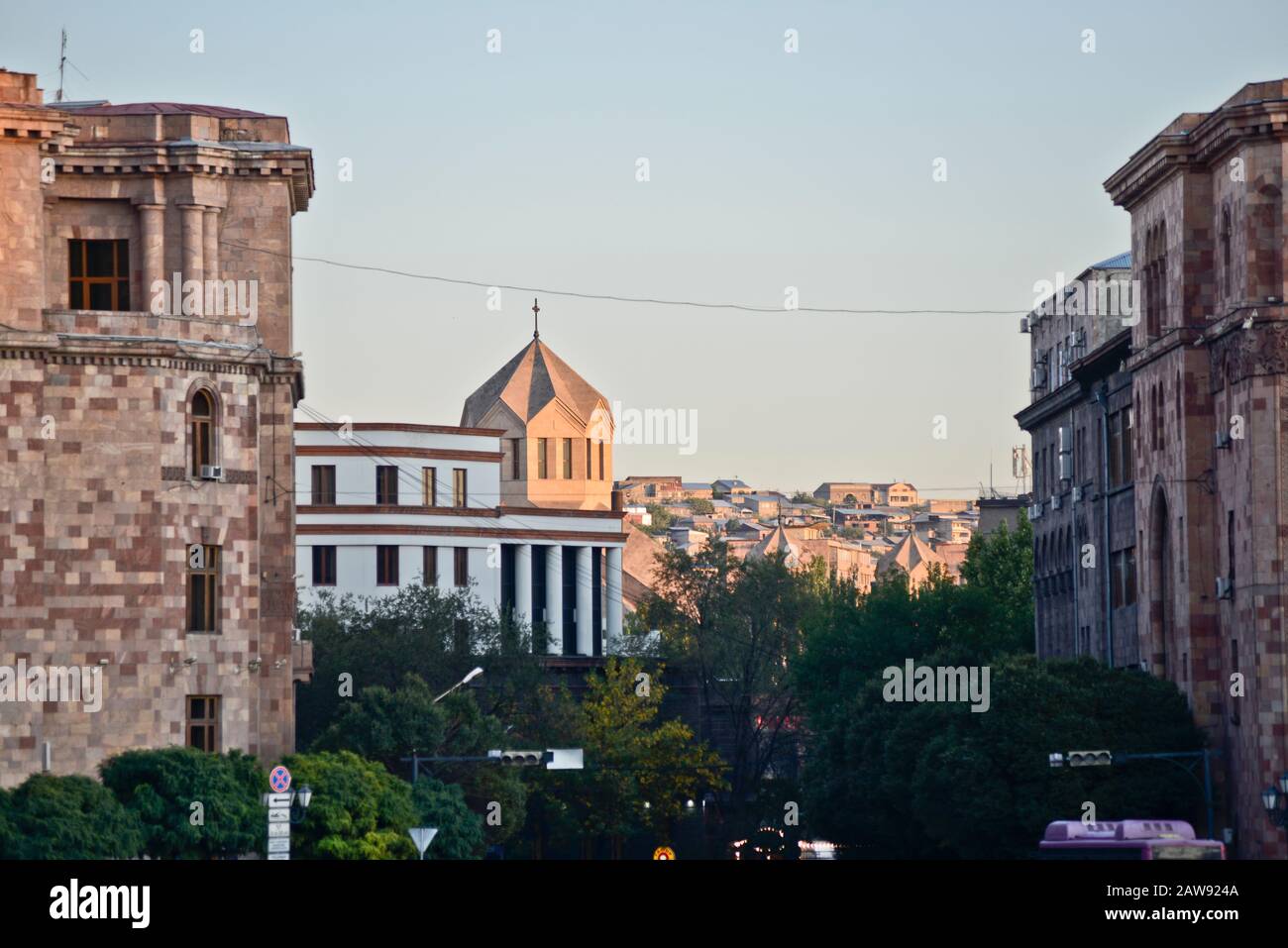 Yerevan: Mesrop Mashtots Avenue, Kentron district. Armenia Stock Photo