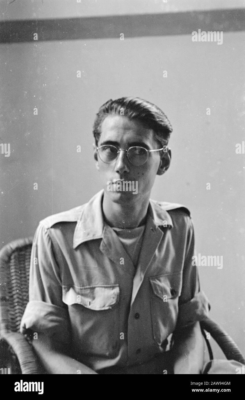 portrait images (miscellaneous) [passport photographs]  Portrait of a man with glasses geunifomeerde Date: 1947 Location: Indonesia Dutch East Indies Stock Photo