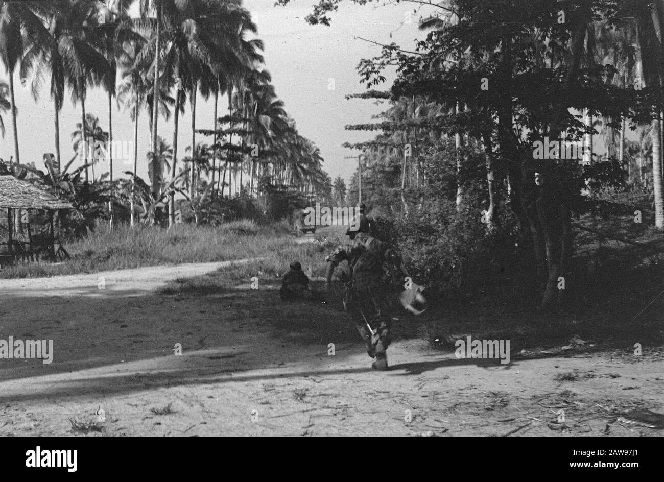 Loeboek Pakem and Baoengan  [Dutch soldiers in action] Date: July 29, 1948 Location: Indonesia, Dutch East Indies, Sumatra Stock Photo