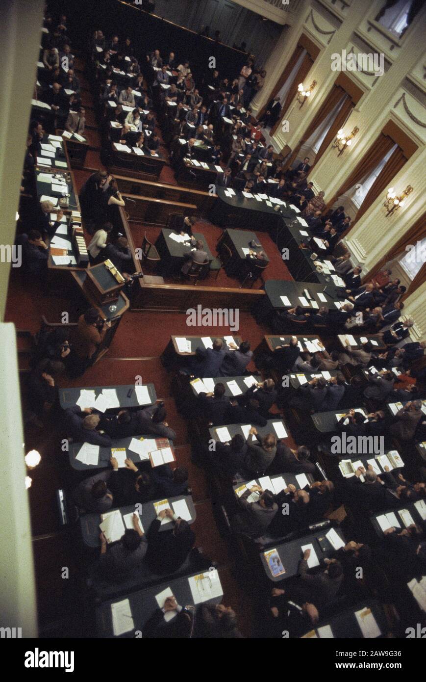 room parliament hires stock photography and images Alamy