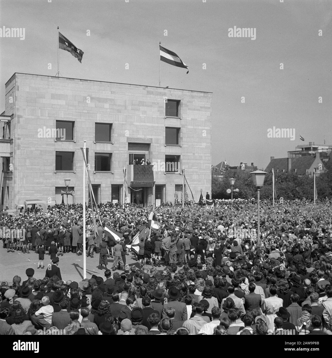 Official tribute Black and White Stock Photos & Images - Alamy