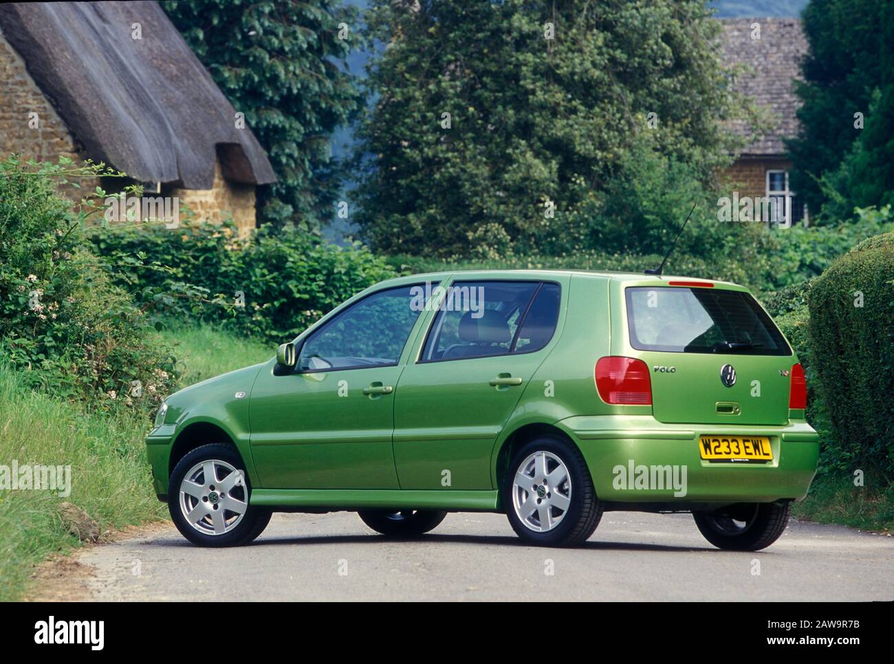 Auto, VW Volkswagen Polo 1.4 TDI, kleine ca., Limousine, Silber, Bj. 2002-,  Innenansicht, Innenraum Ansicht, Cockpit, Tech Stockfotografie - Alamy