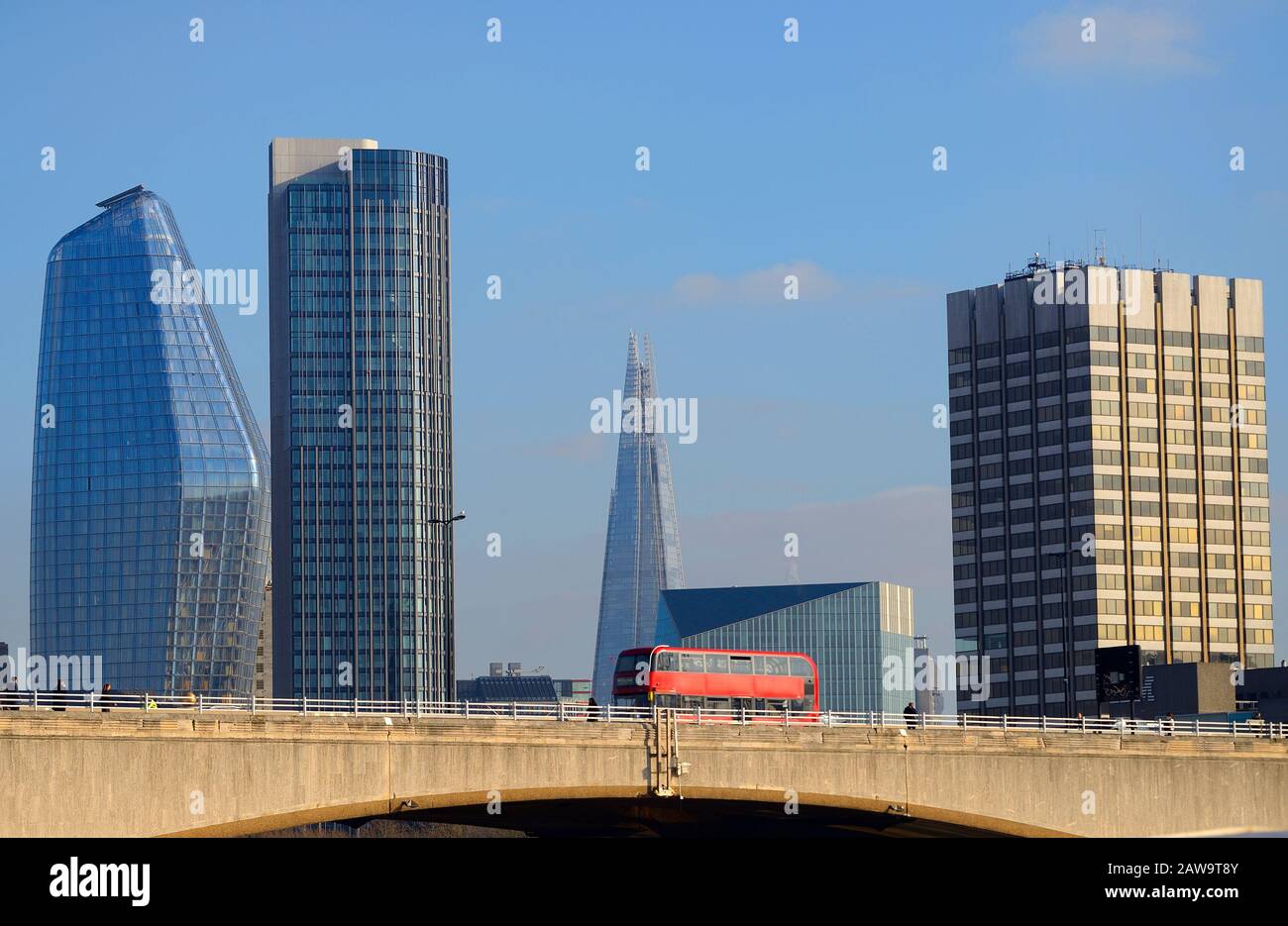 Waterloo Bridge, with new buildings in the Southwark area - One Blackfriars (L - 2018) South Bank Tower (apartments,1972: formerly King's Reach Tower) Stock Photo