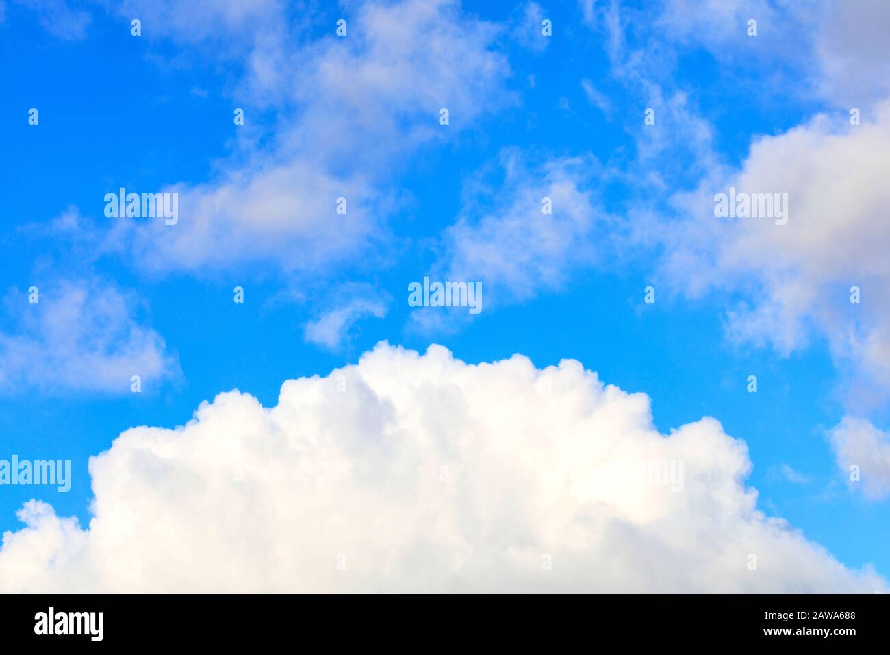 Blue sky background with white texture and fluffy clouds Stock Photo ...