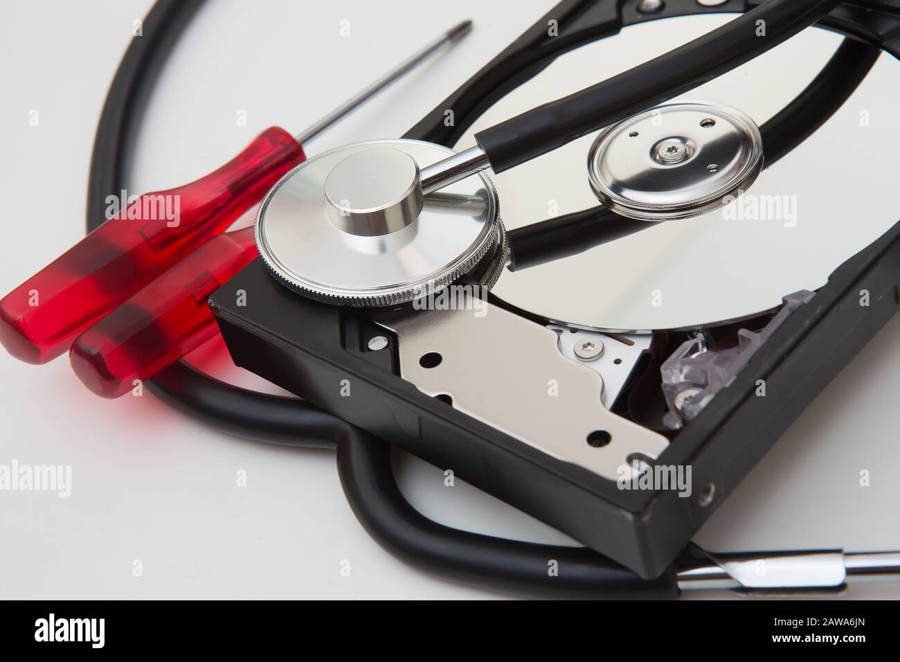 Diagnosis of external hard drive concept Stock Photo - Alamy