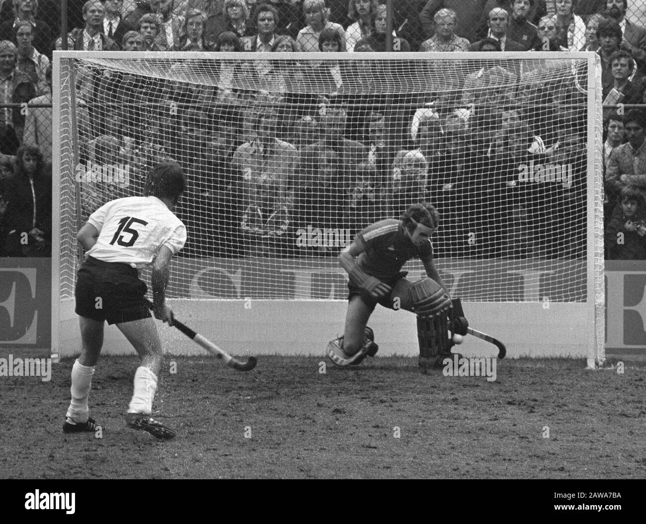 Hockey World Cup, semifinal, Netherlands against Germany Business 0-0, No. 8 Maarten Sikking stops penalty; Stock Photo