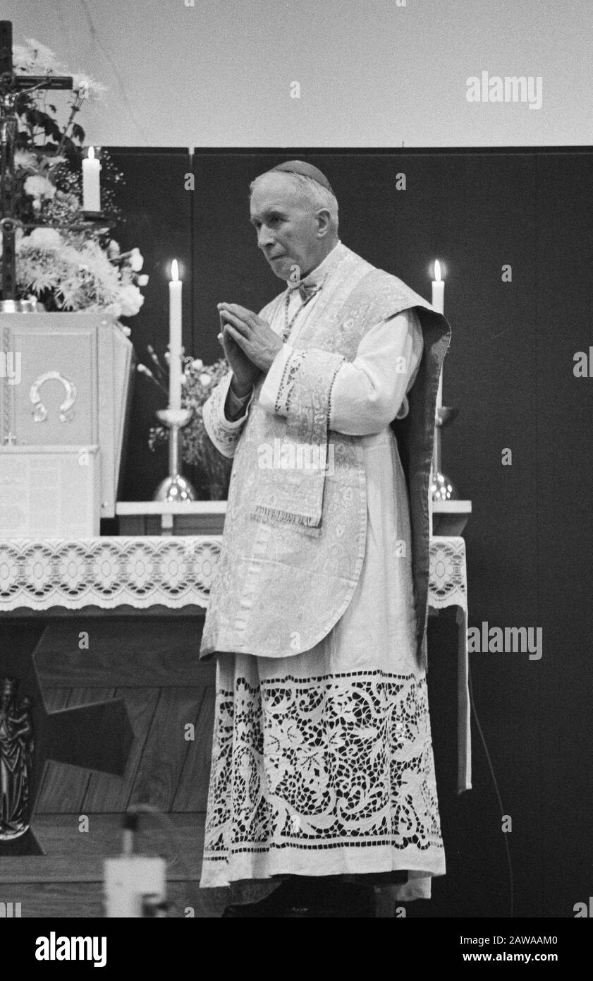 In Veldhoven has his office nor French archbishop Lefebure a Mass according to the ancient rite; Msgr. Lefebure (head); Stock Photo