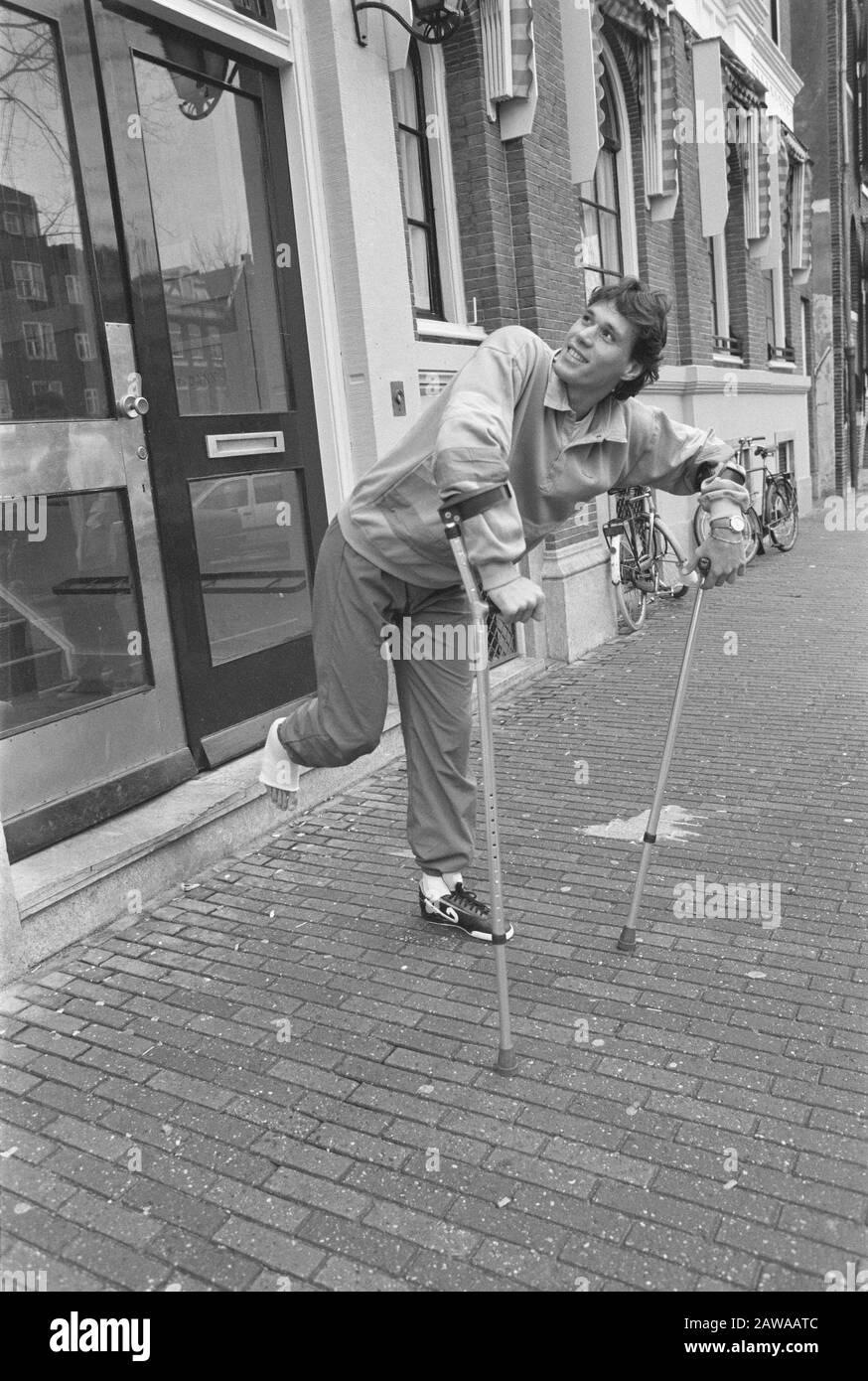 Marco van Basten leaves hospital on crutches Date November 26, 1987