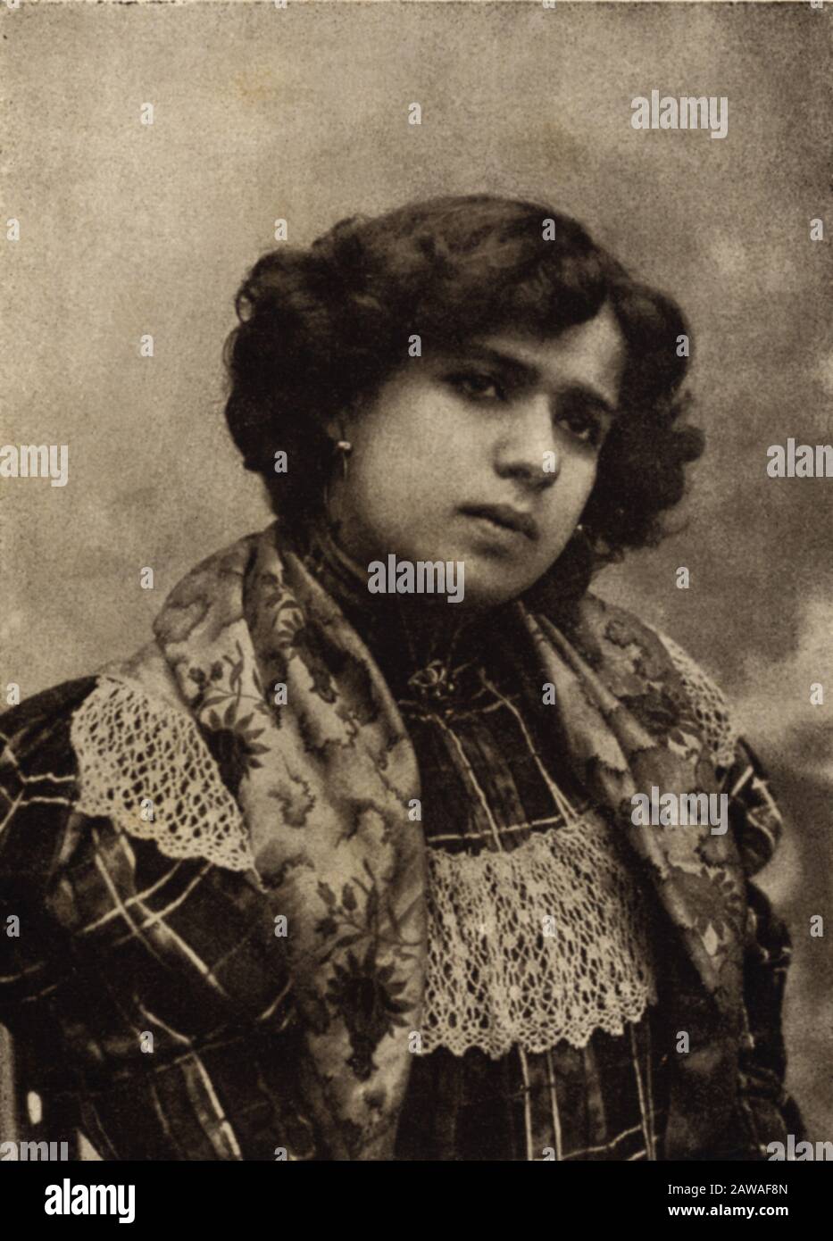 1890 ca : The italian actress Mimì AGUGLIA ( Girolama -- Catania 31 december 1884 - Woodland Hills, California 31 july 1970 ). Daughter of Giuseppina Stock Photo
