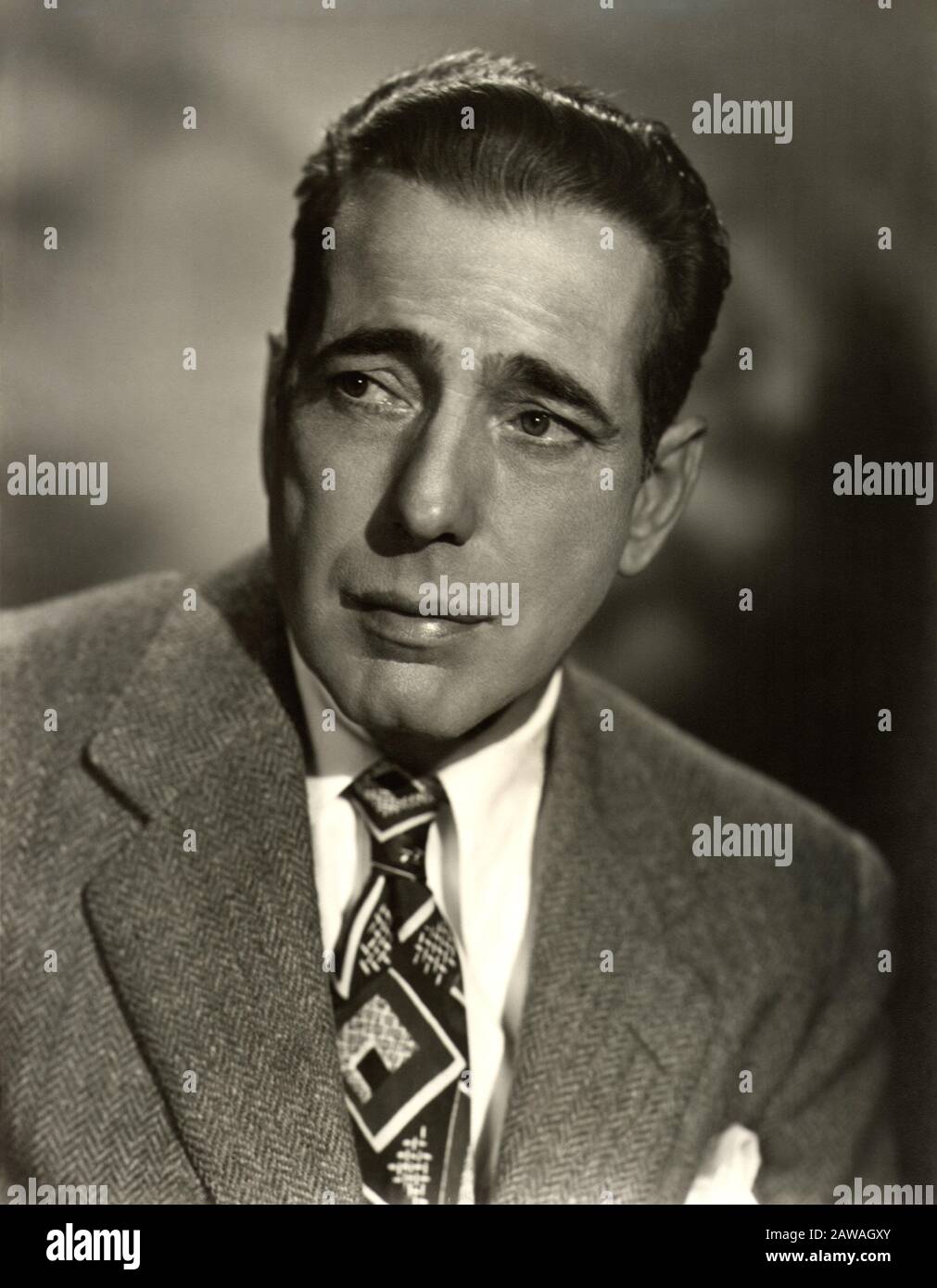 1950 ca , HOLLYWOOD , USA : The  celebrated movie actor  HUMPHREY BOGART ( 1899 - 1957 ) , pubblicity still  - CINEMA - ATTORE CINEMATOGRAFICO - crava Stock Photo