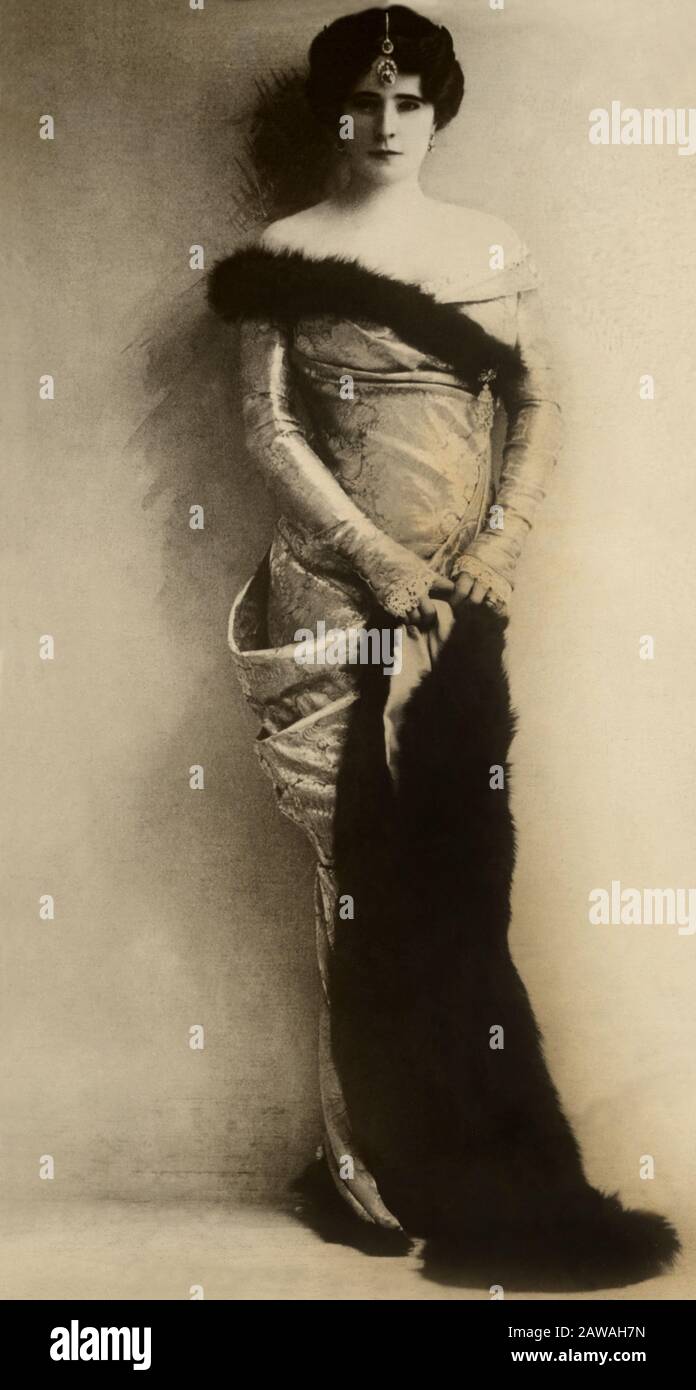 1915 ca, GREAT BRITAIN The British woman writer and and scriptwriter