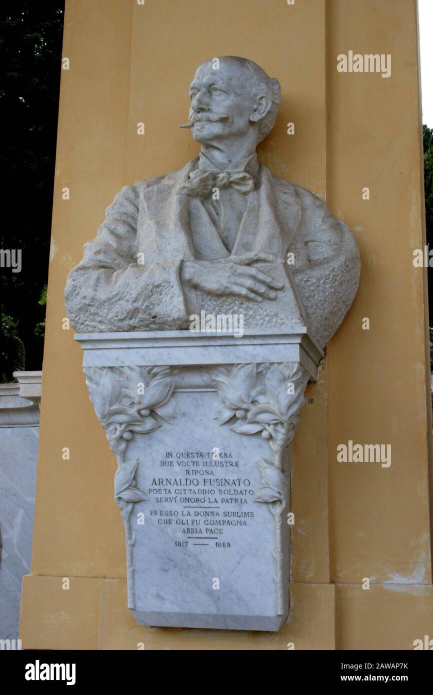 The italian poet and patriot ARNALDO FUSINATO  ( Schio, 1817 - Roma,  1888 ) , 1920's monument tomb at VERANO Cementery in Rome by sculptor Arturo Daz Stock Photo