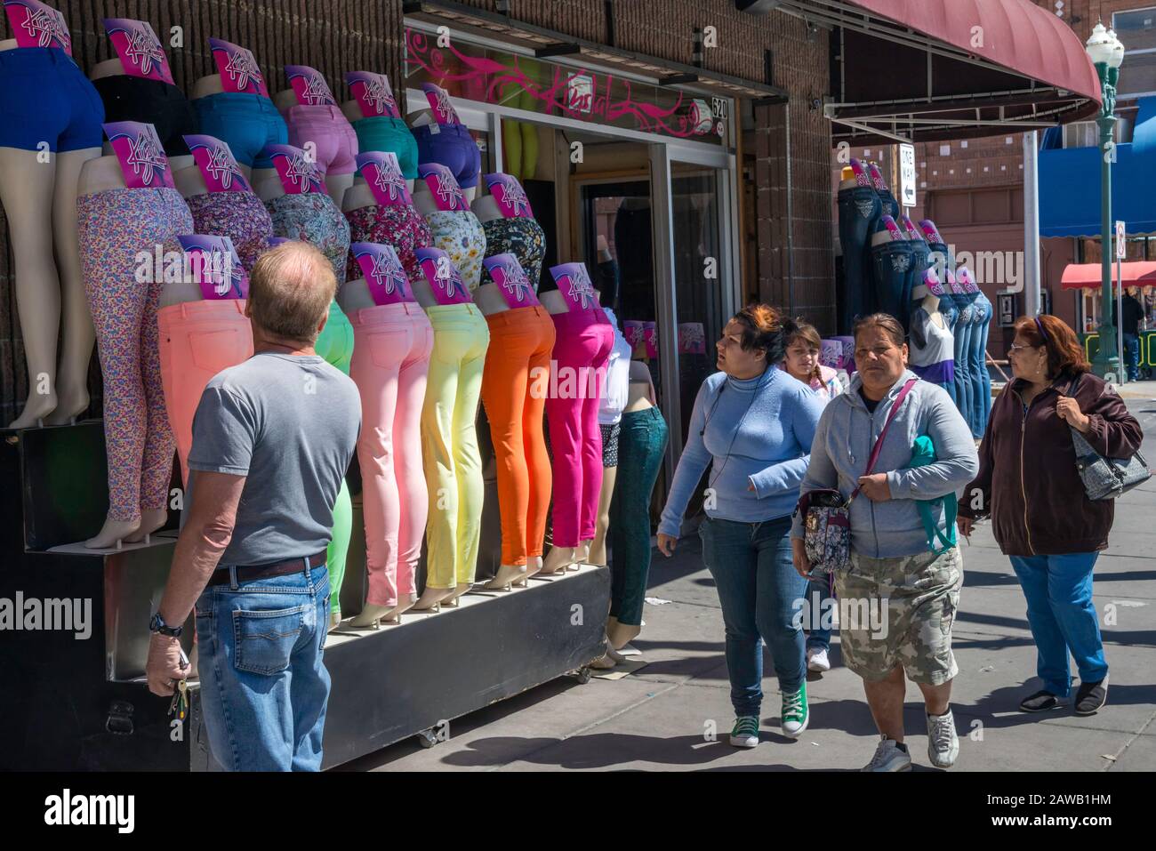 Mexican Shop Front High Resolution Stock Photography and Images Alamy