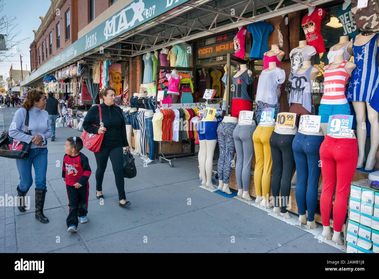 Mexican shop front hires stock photography and images Alamy