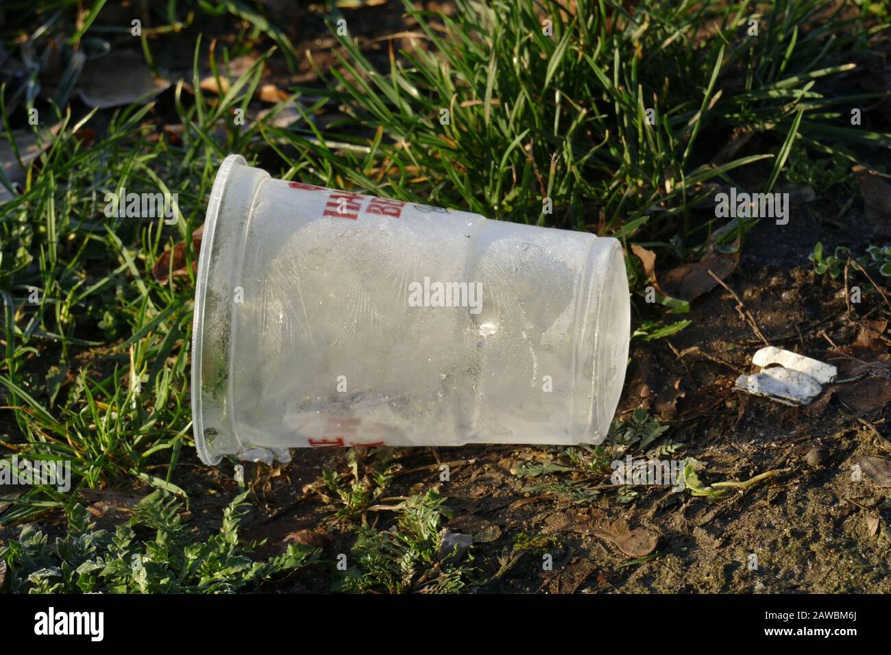 Thrown away cups hires stock photography and images Alamy