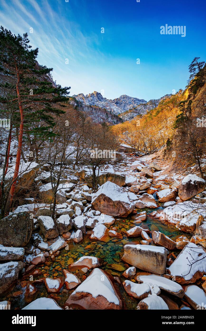 The dramatic landscapes of Seoraksan National Park in South Korea are breathtaking, especially in winter. Stock Photo