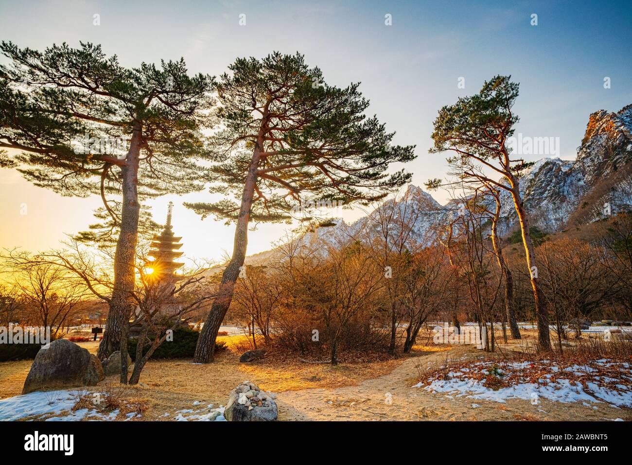 Winter lends a markedly different feel to the landmarks and cultural sights within Seoraksan National Park, South Korea. Stock Photo
