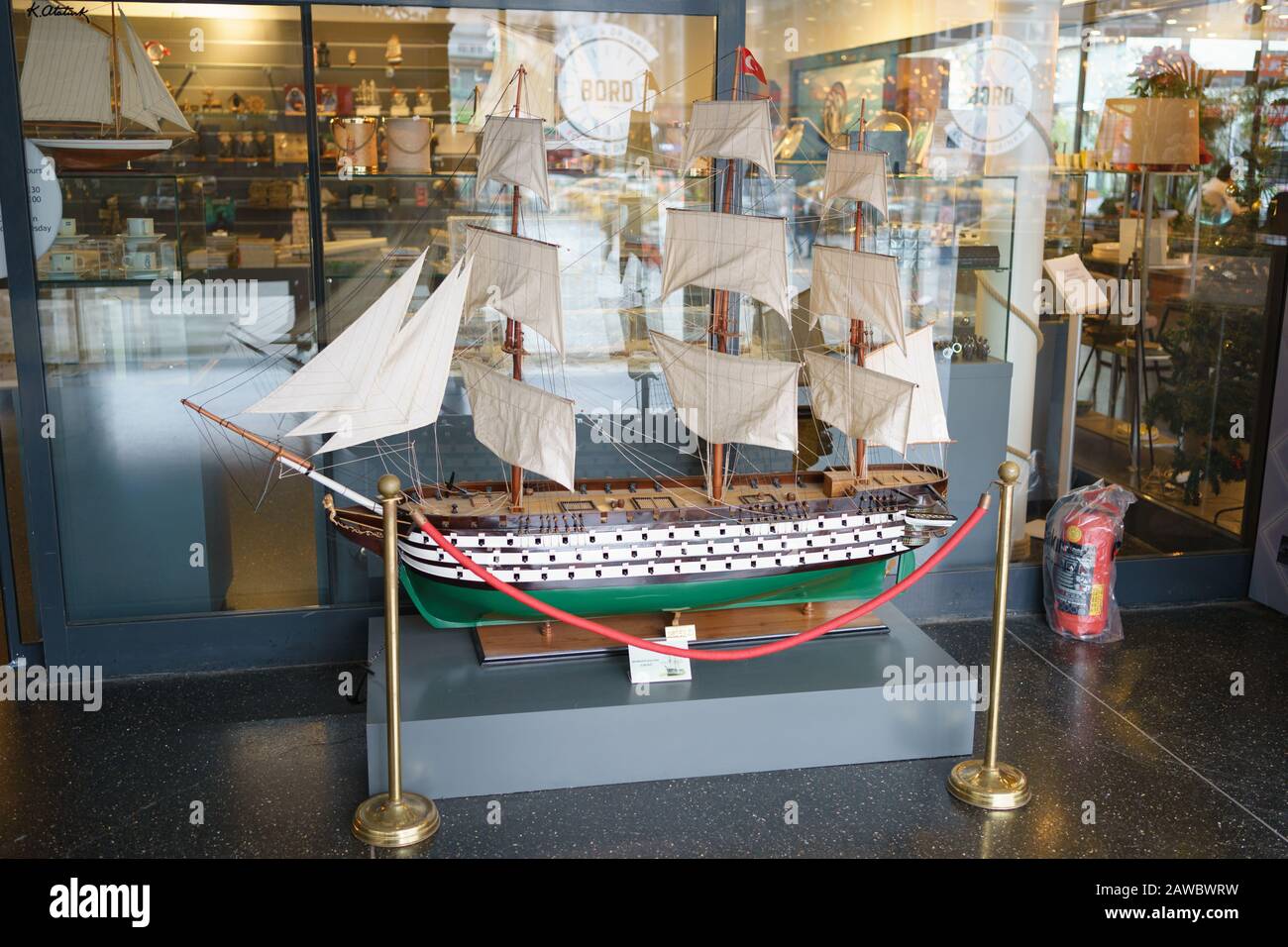 sailboat shop