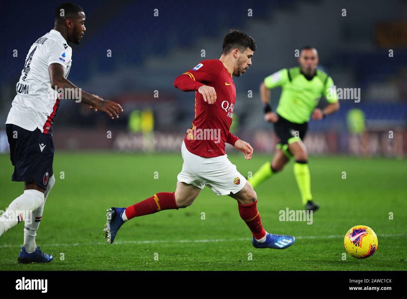Rome, Italy. 07th Feb, 2020. Stefano Denswil of Bologna (L) and Carles Perez of Roma (R) in action during the Italian championship Serie A football match between AS Roma and Bologna FC 1909 on February 7, 2020 at Stadio Olimpico in Rome, Italy - Photo Federico Proietti/ESPA-Images Credit: European Sports Photographic Agency/Alamy Live News Stock Photo