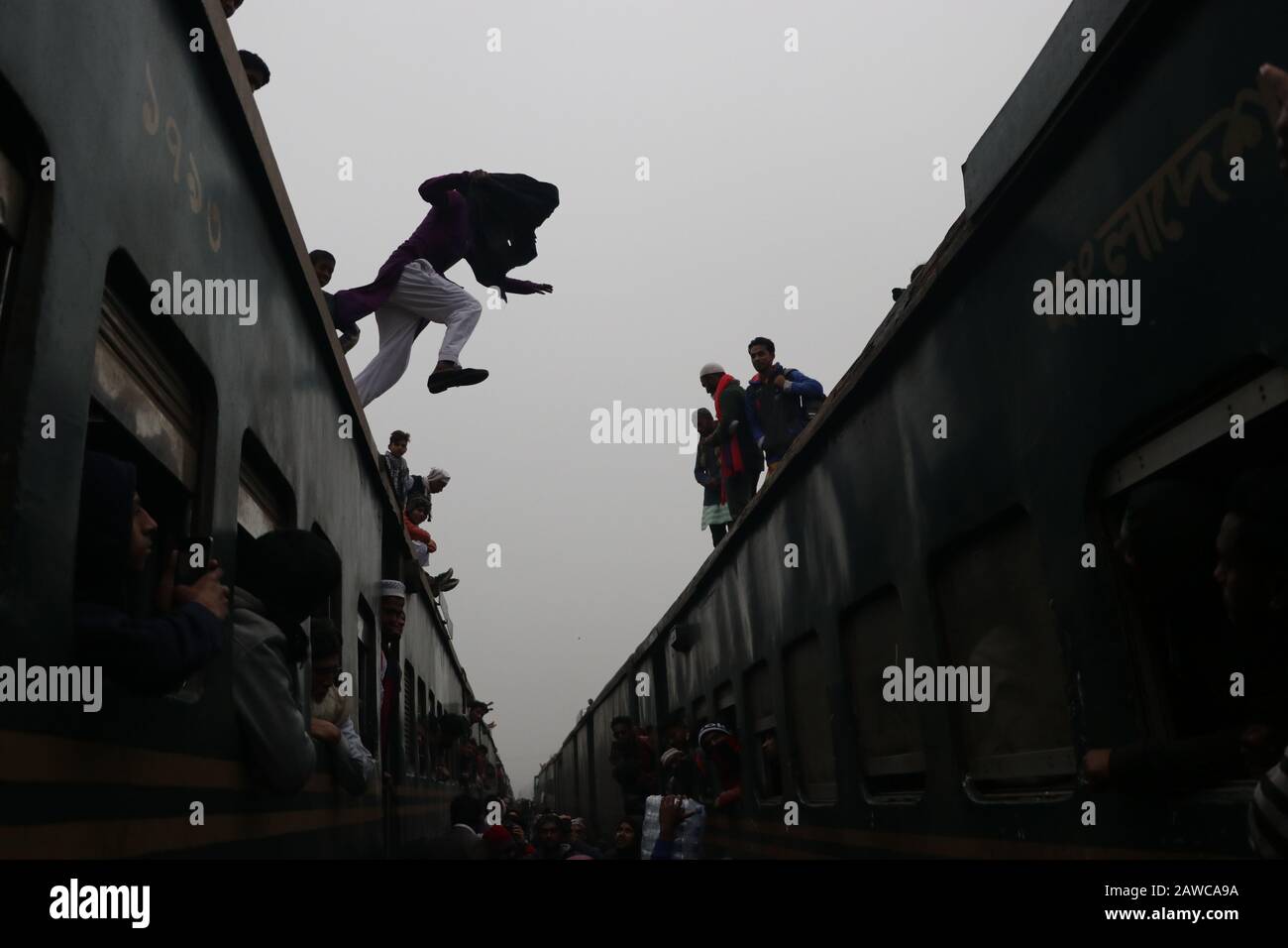 Jan. , 2020 - Gazipur, Bangladesh - Muslim devotees gathered in Bishwa Istema at Tongi, Gazipur for the last day of second phase of the event which. © Stock Photo