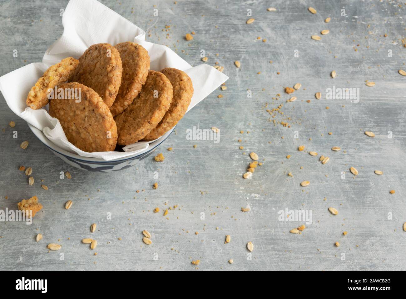 Healthy homemade oat biscuit. Crunchy sweet snack Stock Photo Alamy