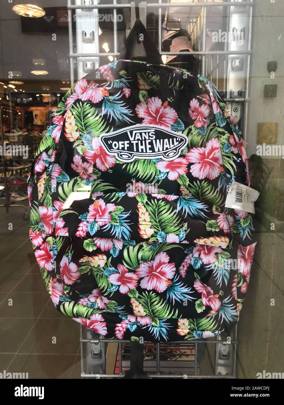 TINTON FALLS, NEW JERSEY /USA - August 15, 2019: A Vans floral backpack is  on display at the Jersey Shore Premium Outlets Stock Photo - Alamy