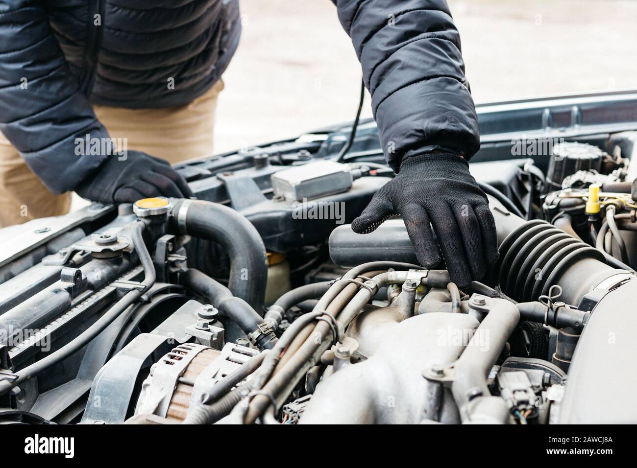 how much do auto engineers make
