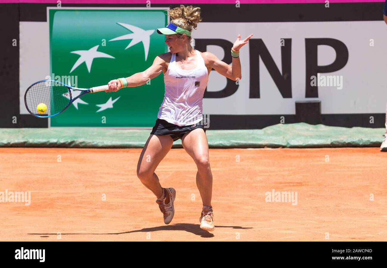 Florianopolis, Brazil. 08th Feb 2020.  Laura Siegemund (GER) wins clash against Gabriela Cé (BRA) and classifies an individual German team in the dispute for the Fed - Cup semi-finals, the Women's is Wor World Cup, in the duel between Brazil and Germany. Destination Budapest, finals. (Photo: izio Motta/Fta/Fotoarena) Credit: Foto Arena LTDA/Alamy Live News Credit: Foto Arena LTDA/Alamy Live News Credit: Foto Arena LTDA/Alamy Live News Stock Photo