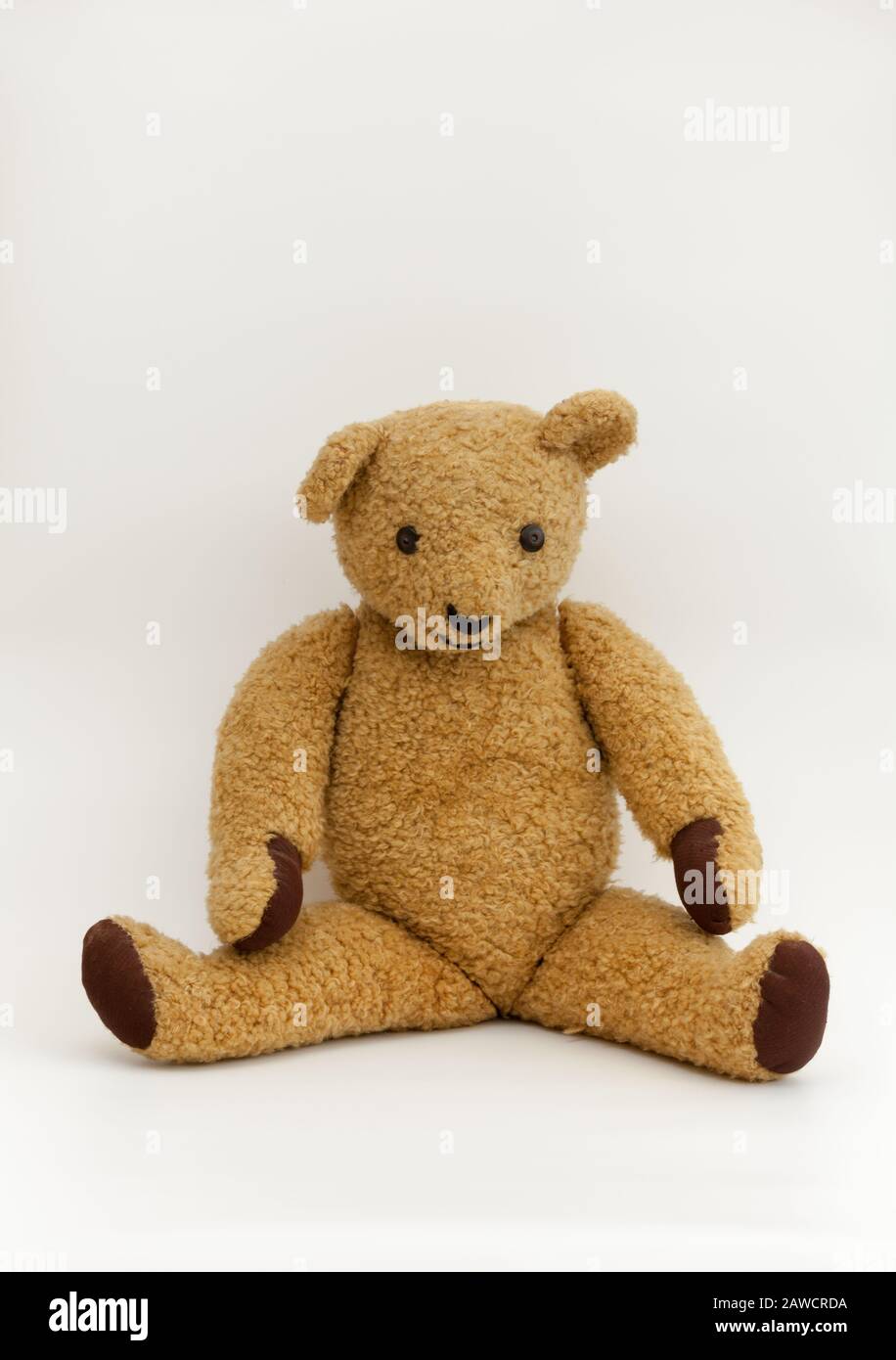 Vintage teddy bear hi-res stock photography and images - Alamy