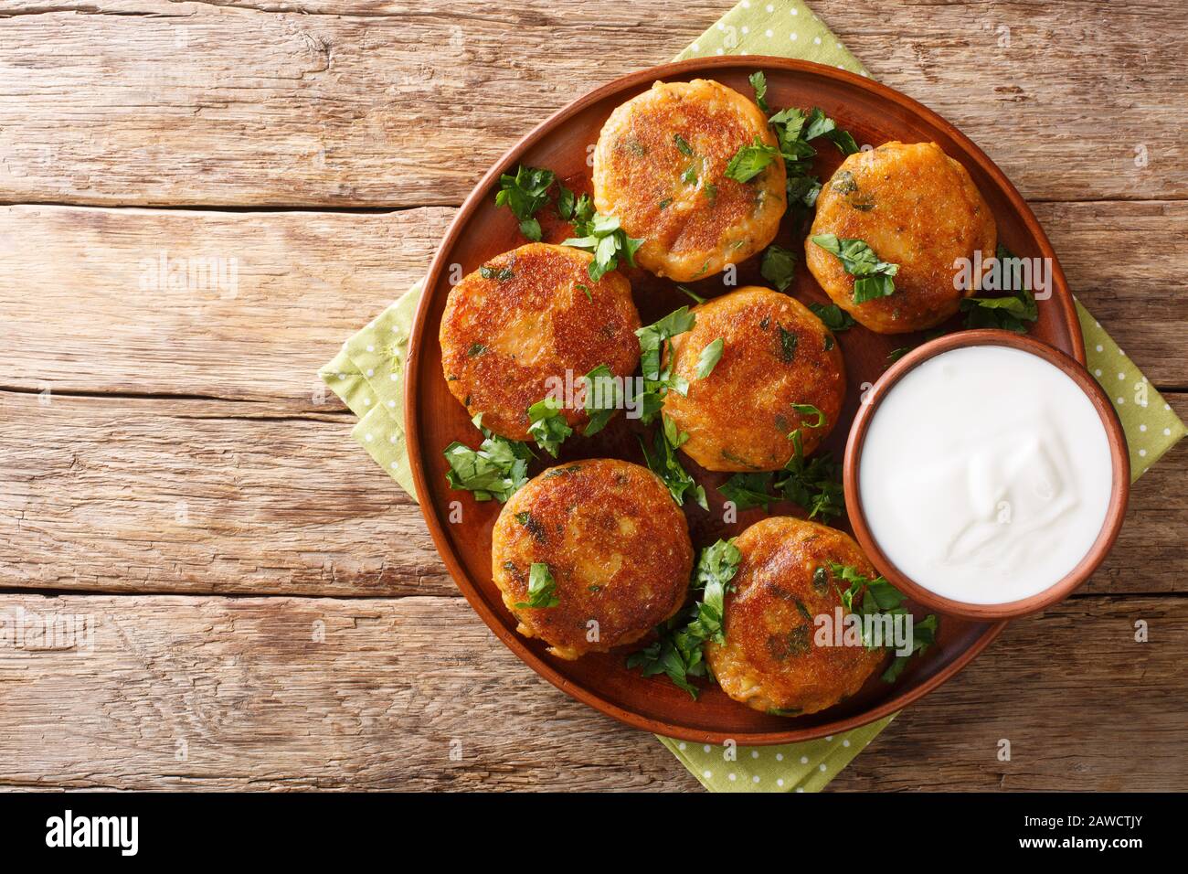 Deep fried mashed potato patties hires stock photography and images