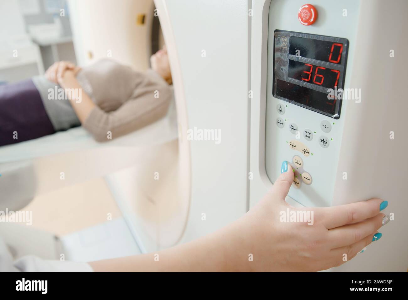 Magnetic resonance imaging. Doctor includes an apparatus for diagnosing ...