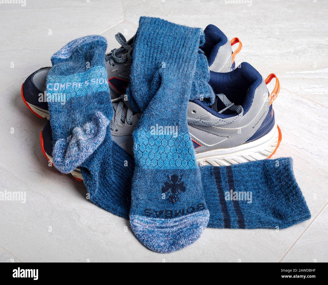 bombas athletic shoes