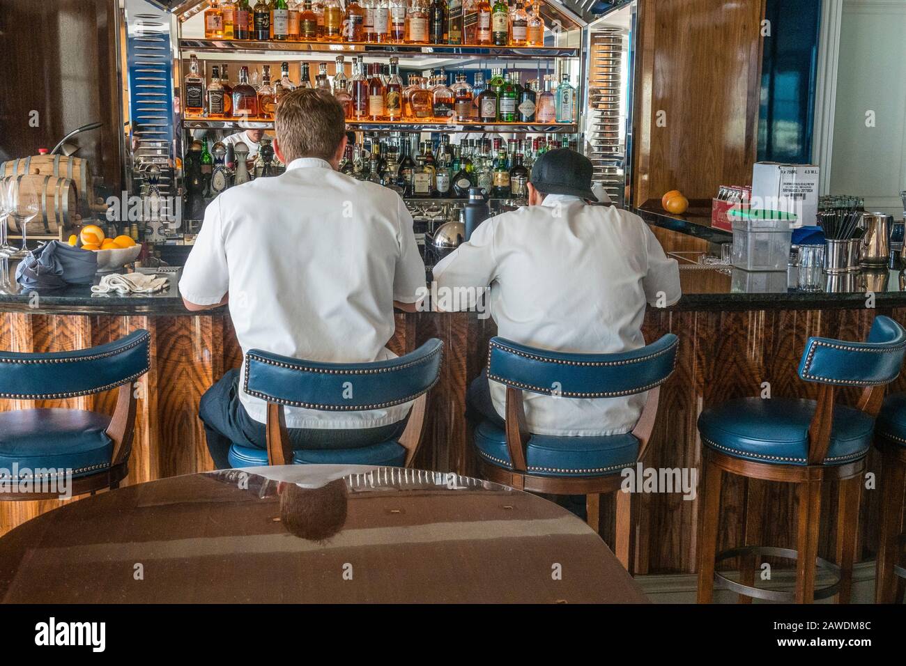 Employees lunch break hi-res stock photography and images - Alamy