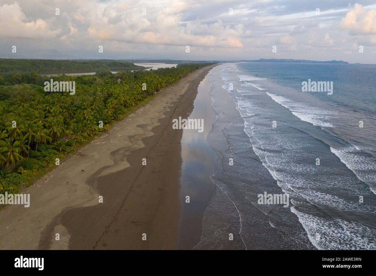 Coastline and beach near Parrita and Parque Nacional Manuel Antonio, Puntarenas province, Costa Rica Stock Photo