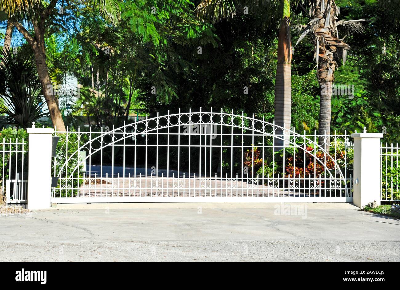 Sliding Residential Security Gate System Stock Photo Alamy